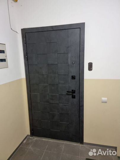 Дверь входная металлическая новая