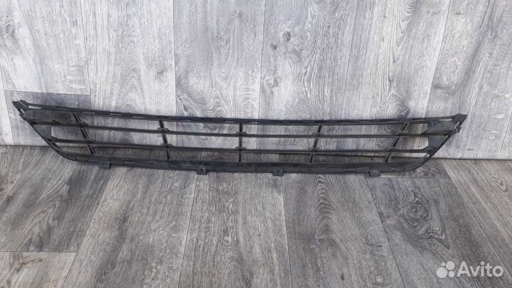 Решетка переднего бампера hyundai Santa Fe 3 2017