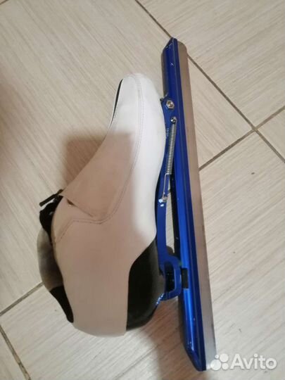 Конькобежные коньки