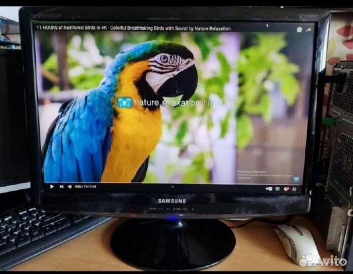 Монитор Samsung