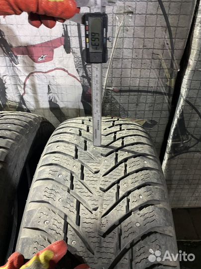 Nokian Tyres Hakkapeliitta 8 SUV 235/55 R20 102T