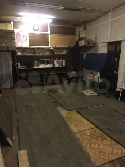 Гараж, > 30 м²