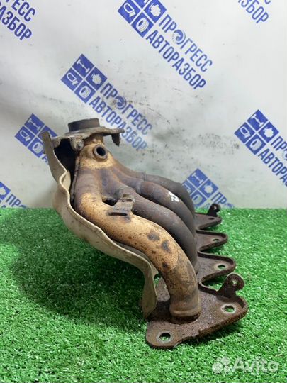 Выпускной коллектор Renault Fluence седан 1.6