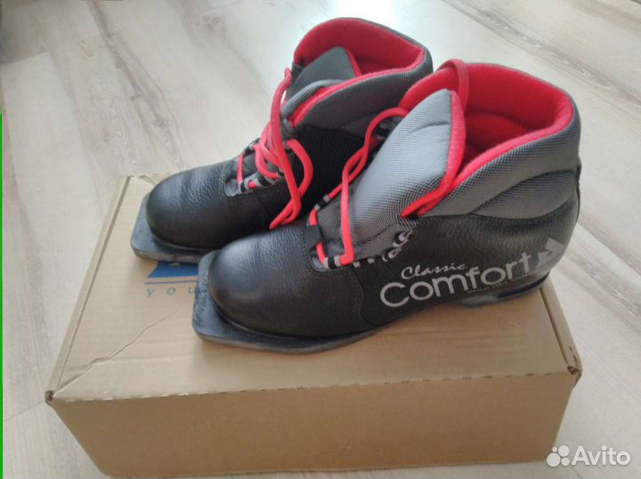 Лыжные ботинки классические