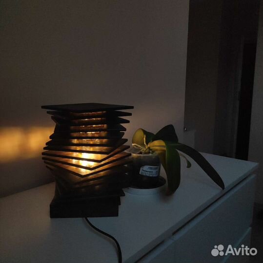 Деревянная лампа