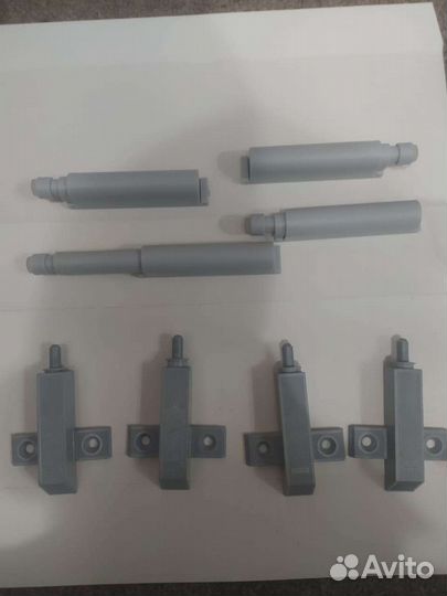 Доводчик дверной Blum