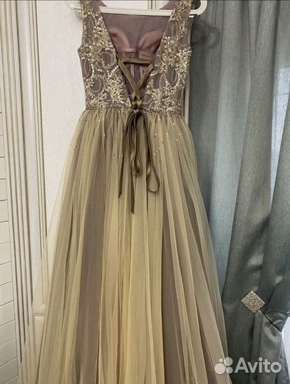 Платье новое 44