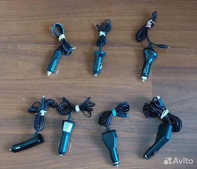 Зарядные устройства, наушники, адаптеры