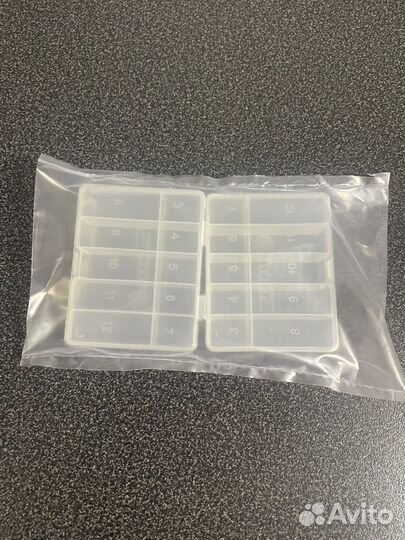 Контейнер под крючки