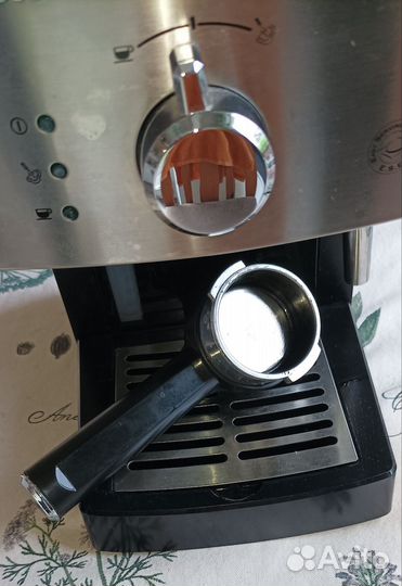 Кофеварка рожковая Saeco