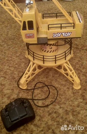 Кран на пульте управления