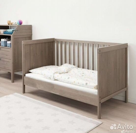 Детская кровать IKEA с матрасом