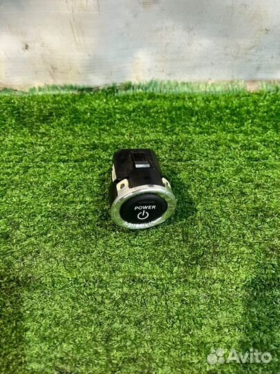 Кнопка запуска двигателя Mitsubishi Outlander GG2W