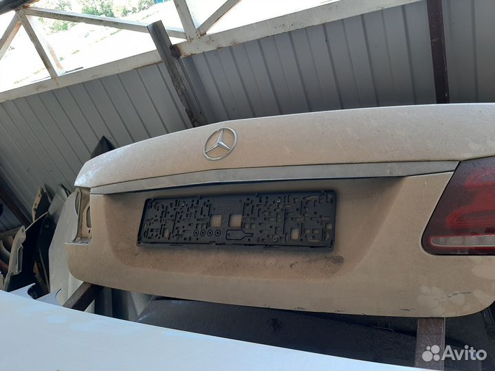 Крышка багажника Mercedes W212 E