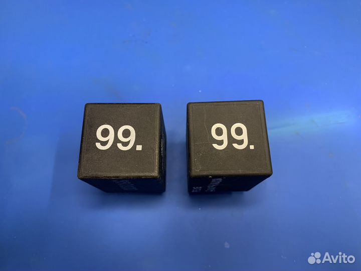 Реле дворников 99 Audi-VW