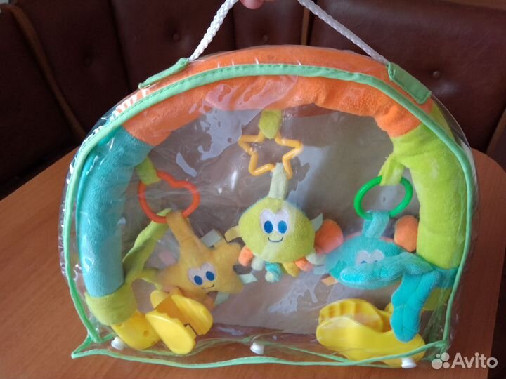 Развивающая дуга с игрушками