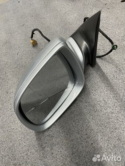 Зеркало заднего вида Touareg левое