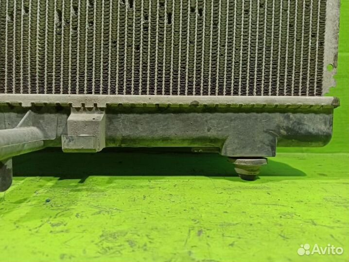 Радиатор охлаждения Toyota Yaris XP90 1KR 2008