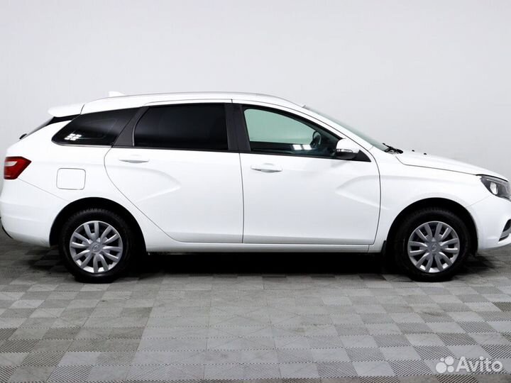 LADA Vesta 1.6 CVT, 2022, 4 076 км