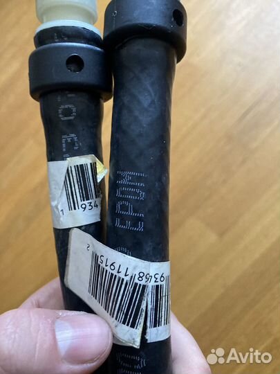 Шланг печки выходной 15834773 Tahoe Escalade