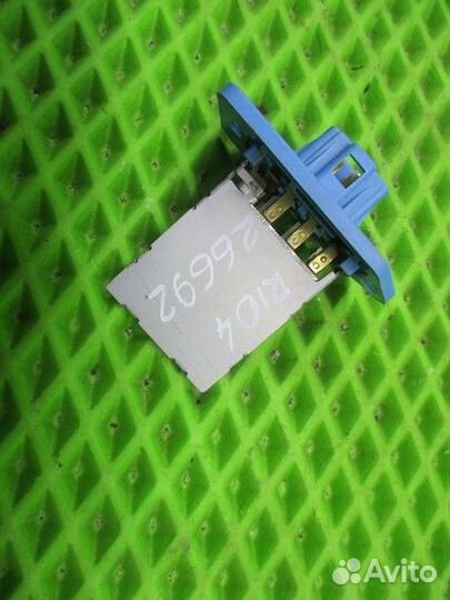 Резистор печки Kia Rio 4 FB