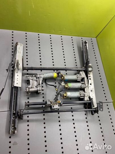 Привод сидения Mercedes-Benz S-Class W140 M603