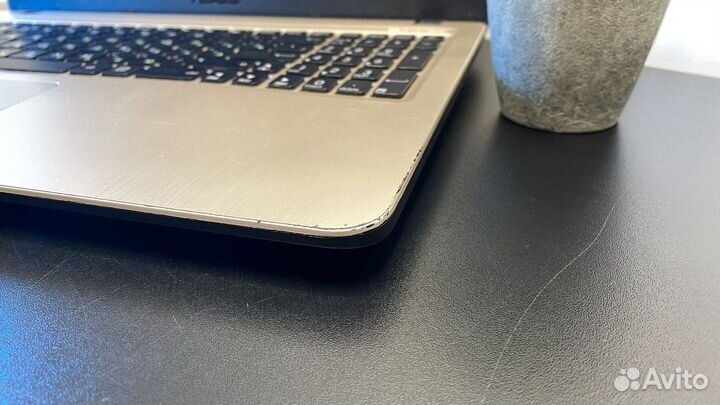 Быстрый ноутбук Asus i3-5005U/FullHD/SSD/15,6