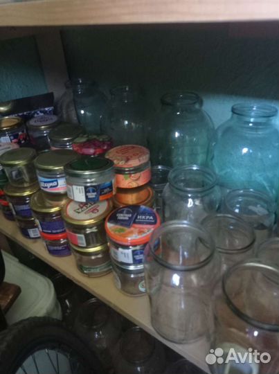 Банки стеклянные много