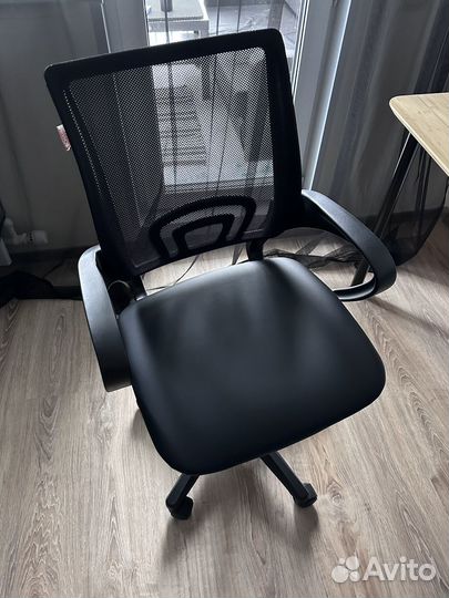 Компьютерное кресло