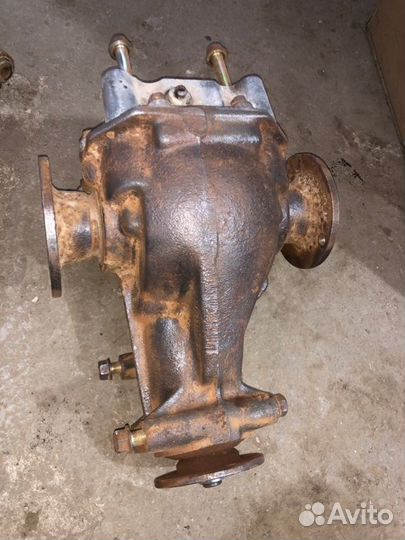 Редуктор задний Mitsubishi Space Wagon N94W 4G64