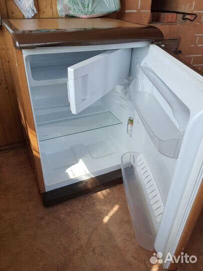 Холодильник indesit под дерево