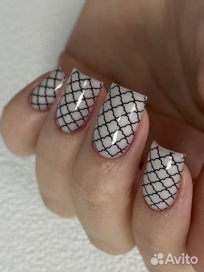 Маникюр педикюр