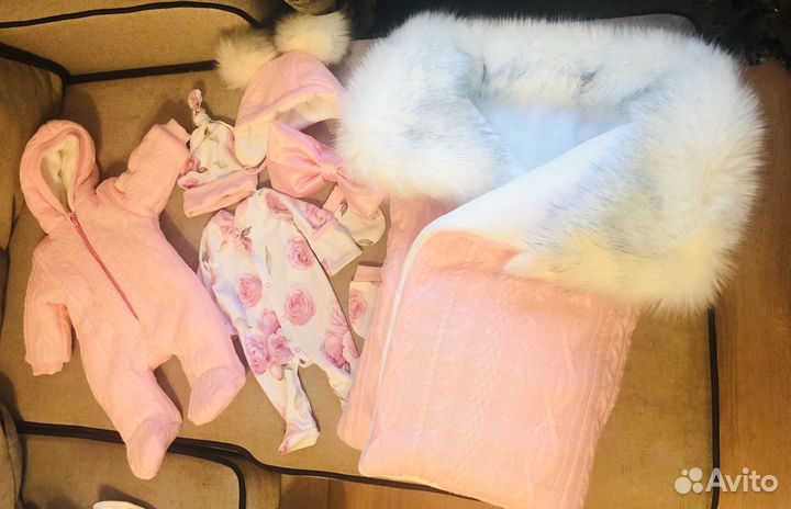 Комплект на выписку для девочки зима