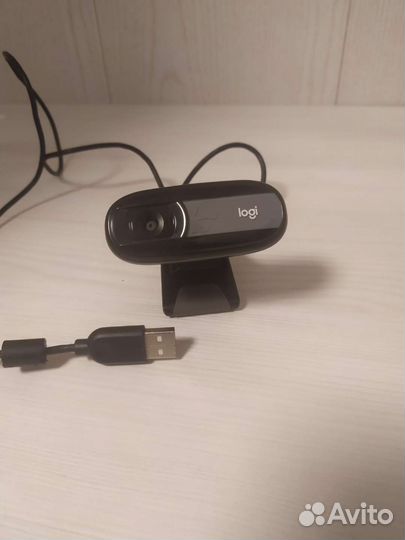 Веб камера Logitech c170