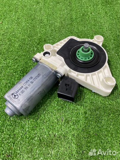 Мотор стеклоподъемника задний левый Mercedes-Benz