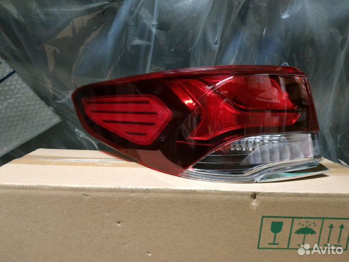 Фонарь крыла задний левый Hyundai Sonata