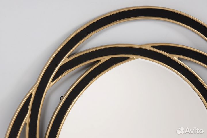 Зеркало настенное черное в резной раме 