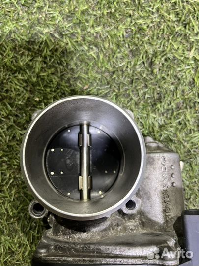 Дросельная заслонка 06F 133 062 G