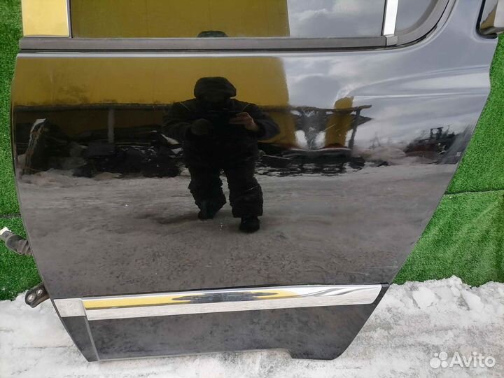 Дверь задняя левая Infiniti QX56 JA60