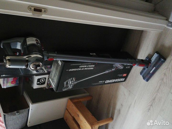 Беспроводной пылесос редмонд