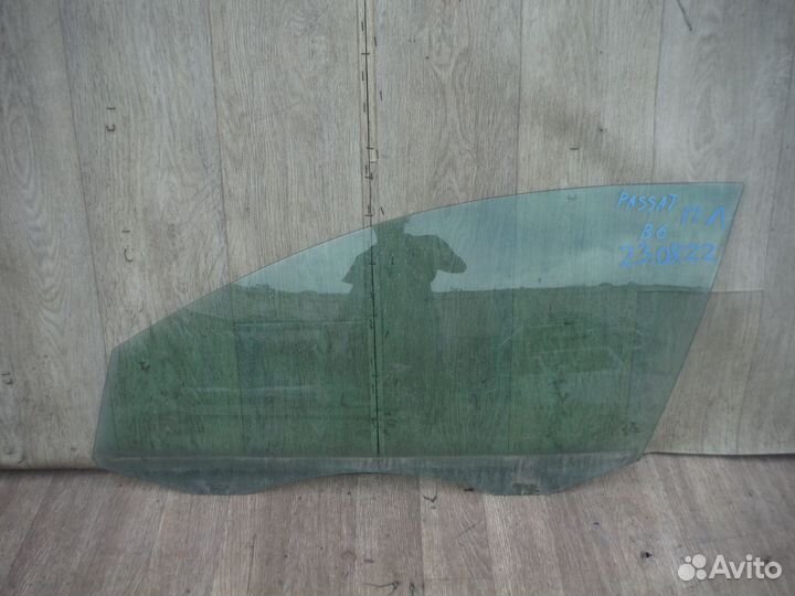 Стекло двери передней левой Volkswagen Passat B6