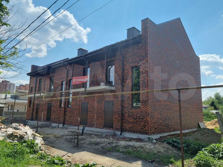 Таунхаус 90 м² на участке 1,5 сот.