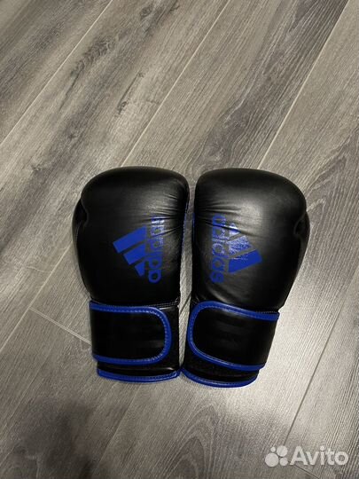 Боксерские перчатки 12 oz adidas