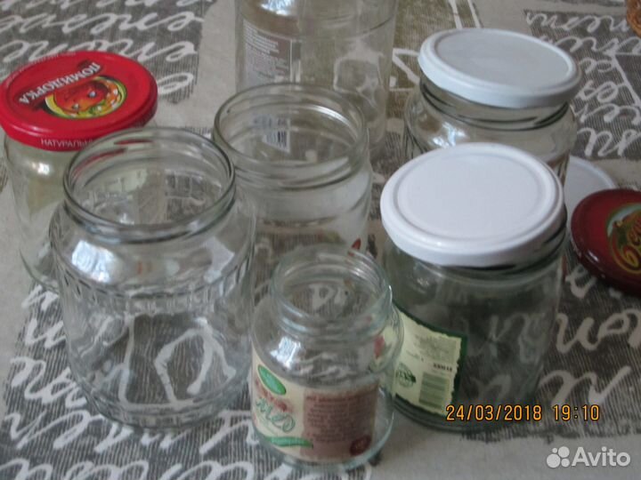 Банки с крышками