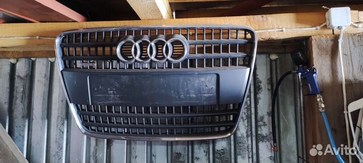 Решетка радиатора audi q7 4l