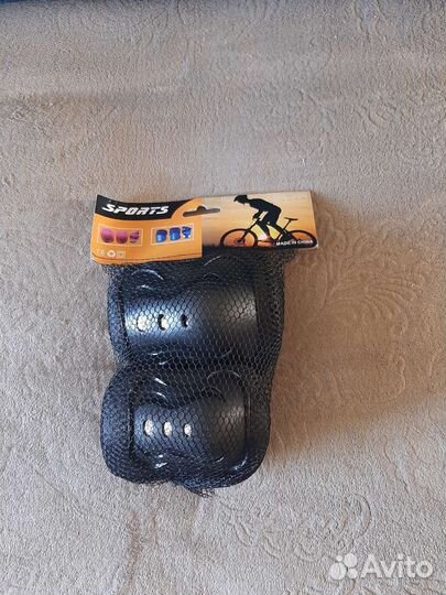 Велозащита новая размер S,от 4 лет