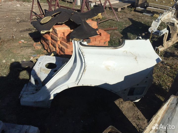 Четверти Touareg NF 2010-2017