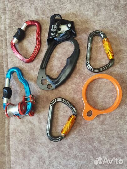 Карабины для альпинизма