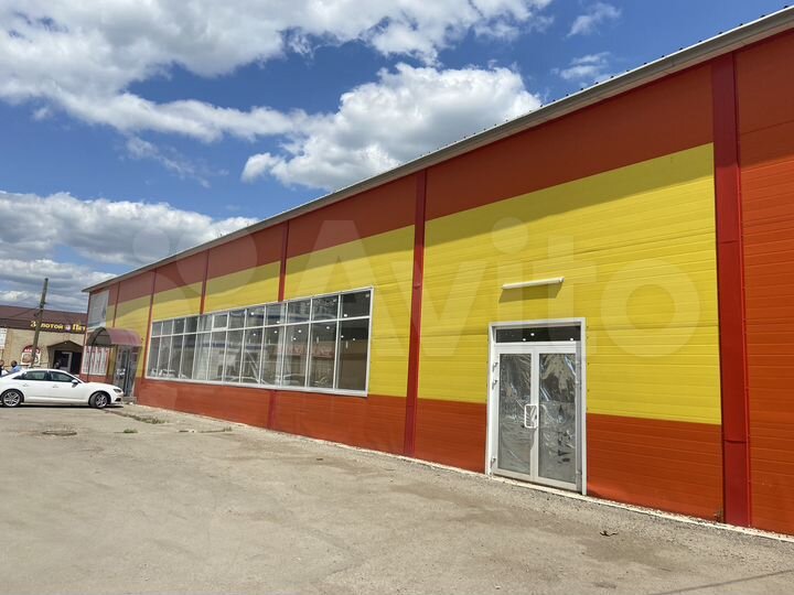 Помещение свободного назначения, 820 м²