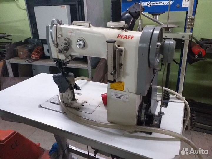 Pfaff 1293 -с колонковой платформой